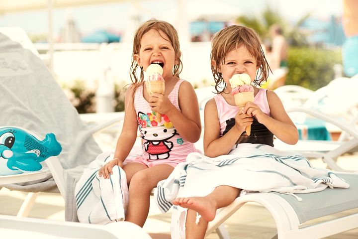 I juni måned koster en uge på et godt hotel i Alanya blot fra 1.599 kr. – det giver for mange luft i budgettet til også at købe rigeligt med is.