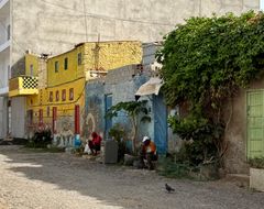 Farverigt gadebillede.