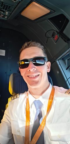 PIlot på første flyvetur: Andreas  Biering