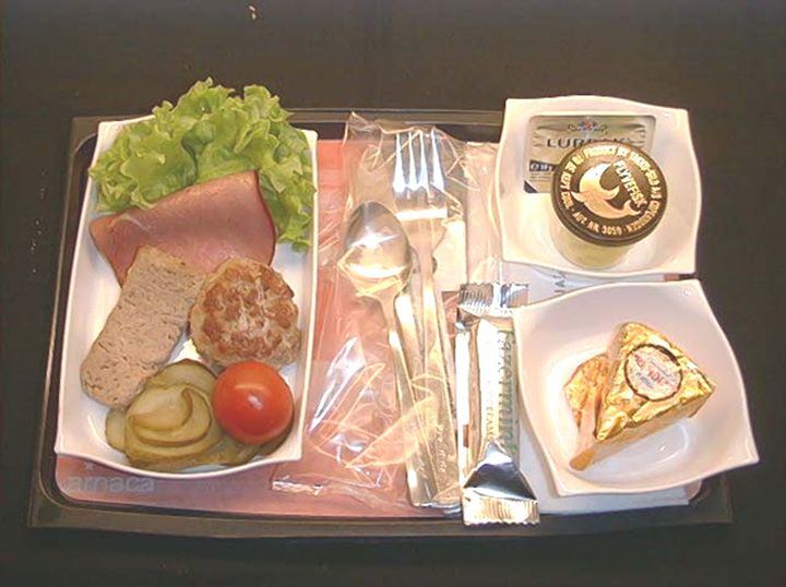 Et historisk blik på flymaden hos Spies. Her ses den berømte "flyvefisk", som fortsat er den ret, flest gæster efterspørger at få tilbage på menuen.