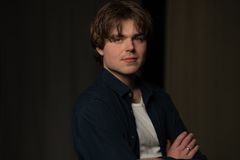 Njord Kårason Fossnes (f. 2001), bratschist og komponist