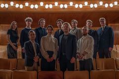 Léonie Sonnings Musikfond Talenter 2026. Fra venstre øverst: Ophelia Sangill, Rune Leicht Lund, Njord Kårason Fossnes, Monbijou Quartet. Fra venstre nederst: Isak Birkemose, Antonia Fuglsang, Gustav Wenzel Most , Jonas Eliyah Munch-Hansen. Fraværende: Sebastian Deleurang, Annissa Kali Gybel.