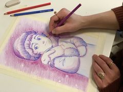 Tegner Anne Sol Hoberg inviterer til tegneworkshop på Hovedbiblioteket og Bjerringbro Bibliotek. Samt til drop-in workshop ved Skals Bibliotek.