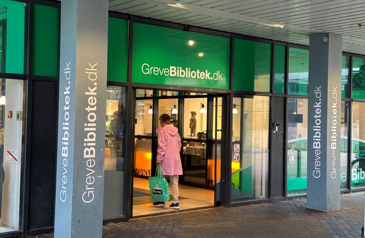 Det er blevet tryggere at opholde sig på Greve Bibliotek, og nu gør kommunen endnu mere for at forbedre sikkerheden i vinterhalvåret, hvor flere søger indenfor.