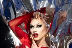 Drag-ikonet Sasha Velour besøger Falkonersalen 17. maj med sit nye show "Travesty".