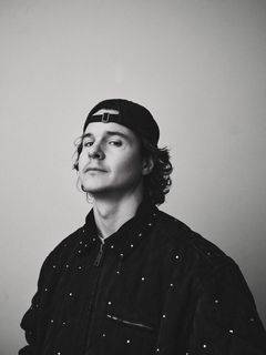 Lukas Graham vender tilbage til landets største arenaer i 2027