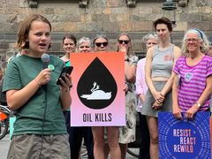 En af talerne ved den fælles demonstration mod Hejre-feltet var Maja Jønsson Geist fra Fridays For Future. Derudover talte både politikere fra Enhedslisten og Alternativet samt repræsentanter for flere af arrangørerne.