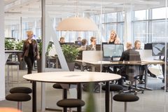 Det er udfordrende og krævende at arbejde med en integration af denne størrelse, og vi lærer meget under processen. Fordi vi ligner hinanden meget, har vi konstruktivt kunnet håndtere de udfordringer, der naturligt opstår i så stor en forandringsproces. Her er jeg overbevist om, at de fælles grundlæggende værdier har understøttet processen og gjort det lettere at integrere de to virksomheder, fortæller Jørgen Utzon