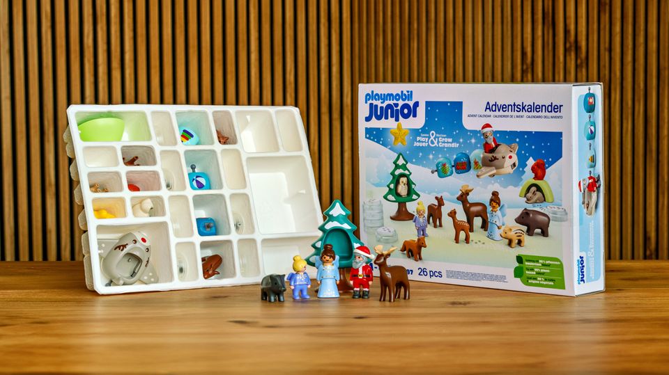 PLAYMOBIL JUNIOR Advent Calendar Delivers on Sustainability: Trays Made from Renewable Materials ...