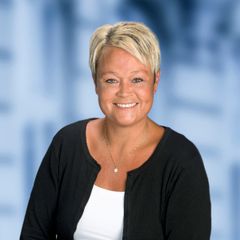 Lisa Kronborg Sørensen blev valgt som formand for Venstres kommuneforening i marts 2023.  Hun bor i Tranum som ansat til at drive DCU-Camping Tranum og sammen med sin mand driver hun også grillbaren Midtpunktet Tranum. Foto: Venstre Pressefoto