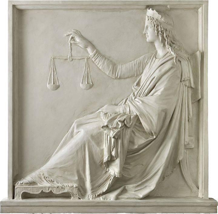 Et utal af tabte retssager skaber usikkerhed om landbrugslobbyisternes formål med den omfattende juridiske assistance. Billedet viser retfærdigheden (La Giustizia) af Antonio Canova, 1793-95.