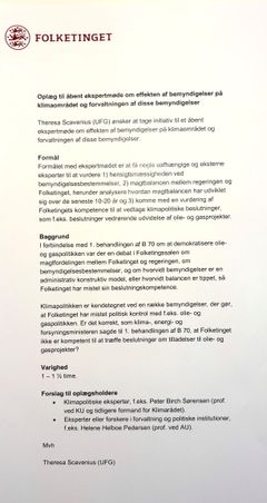 I Klimaudvalget sidder Socialdemokraterne tungt på udvalget og hælder alle mine forslag ned ad brættet. Det foregår på den måde, at der er få, der deltager i mødet. Da mit punkt var på dagsordenen, var der kun 1 fra Enhedslisten, 1 fra Socialdemokratiet og Formanden som også er fra Socialdemokratiet (udover to sekretærer). Ordføreren fra Enhedslisten sagde intet. Ordføreren fra Socialdemokratiet talte imod forslaget (han sagde noget pænt i retning af: “emnet var interessant, blot ikke lige relevant for klimaudvalget”. Hvorefter formanden for udvalget kunne konkludere, at der ikke var opbakning til forslaget.