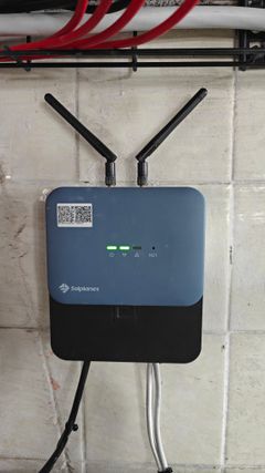 Den første installerede Solplanet AI-hub