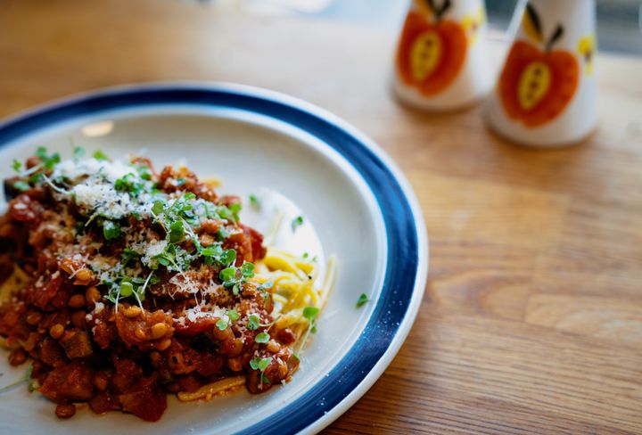 Linse-bolognesen er omdrejningspunktet i en ny landsdækkende kampagne, der skal inspirere danskerne til at spise flere bælgfrugter.