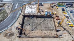 Når transformerstationen står færdig, bliver det med skalmuring udført efter tegninger fra Henning Larsen Architects. Den del af entreprisen ligger dog et stykke ude i fremtiden.