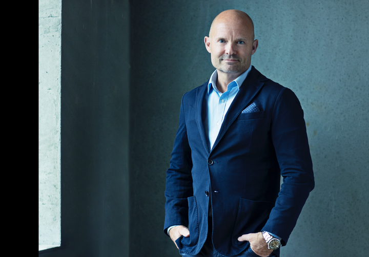 "Resultatet viser, at vi så rigtigt, da vi investerede massivt i 667 rækkehuse på et tidspunkt sidste år, hvor transaktionsmarkedet var gået i stå", siger Peter Uldall Borch, CEO i Velkomn.