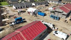 Allerede ni måneder før byggeriet står endeligt færdig er det nye boligområde Holmedyssen, som ejendomsselskabet Velkomn opfører i Gundsømagle tæt på Roskilde, komplet udlejet.