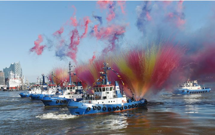 836th Hamburg Port Anniversary: unique tugboat ballet © Hamburg Messe und Congress / Nicolas Maack