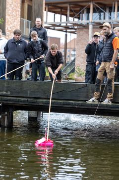 Bådrace på Håndværkskollegiet i Horsens til Studiestartsfestival, hvor elever fra Learnmark i Horsens havde bygget deres egne både til konkurrencen. Fotograf: Lars Frandsen/Frame & Work