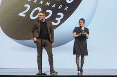 Kædechef Jan Ankersen og Marketing Manager Lena Britt Pedersen modtog Auto Awards prisen som Årets Værkstedskæde på vegne af AutoMester