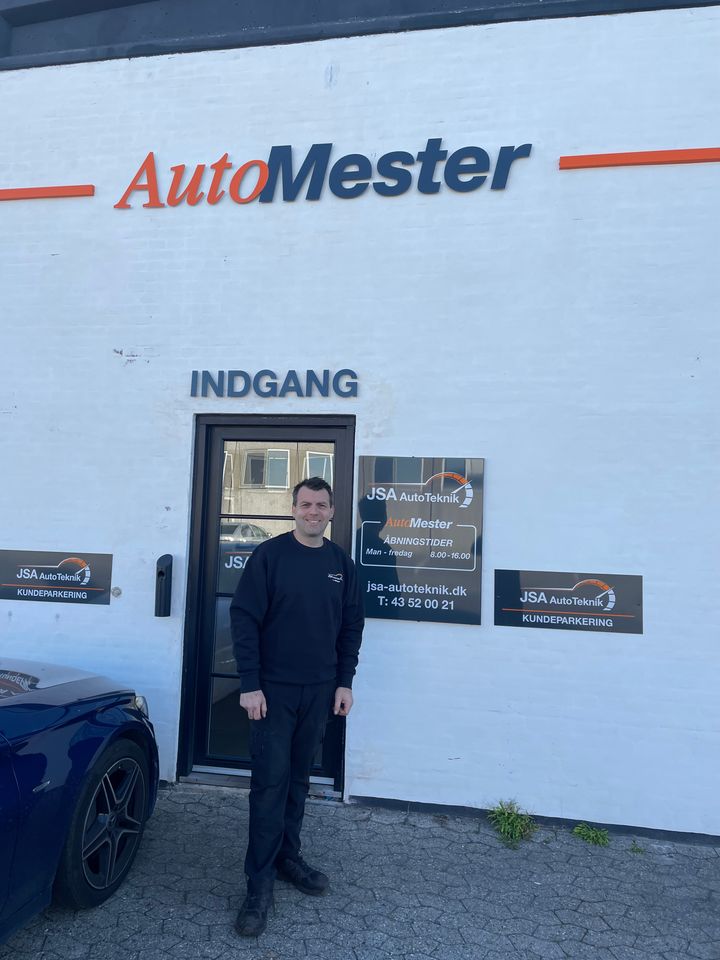 Jonas Andersen er indehaver af JSA AutoTeknik i Taastrup