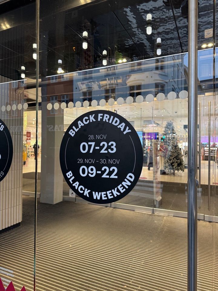 Mange%20danskere%20bes%F8ger%20Magasin%20til%20Black%20Friday