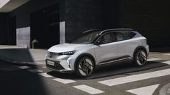 Renaults næste elbil i rækken bliver den familievenlige Renault SCENIC, som forventes på det danske marked i 2024. En elbil vi forventer os meget af og glæder os til at se mere til indenfor nærmeste fremtid.
