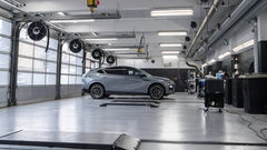 På værkstedet hos Ejner Hessel i Odense er de første biler allerede kørt igennem. Kunderne har nu blandt andet mulighed for at få autoriseret service af deres XPENG i Odense.