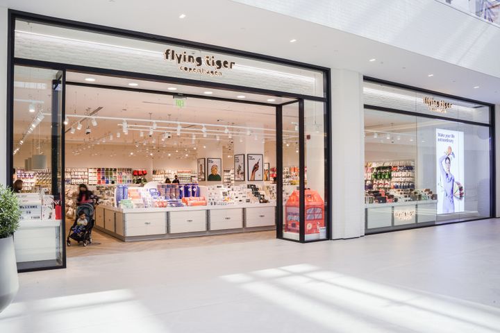 Flying Tiger Copenhagen samler nu sine danske butikker på udvalgte nøglelokationer – samtidig fortsætter den internationale ekspansion på nye markeder