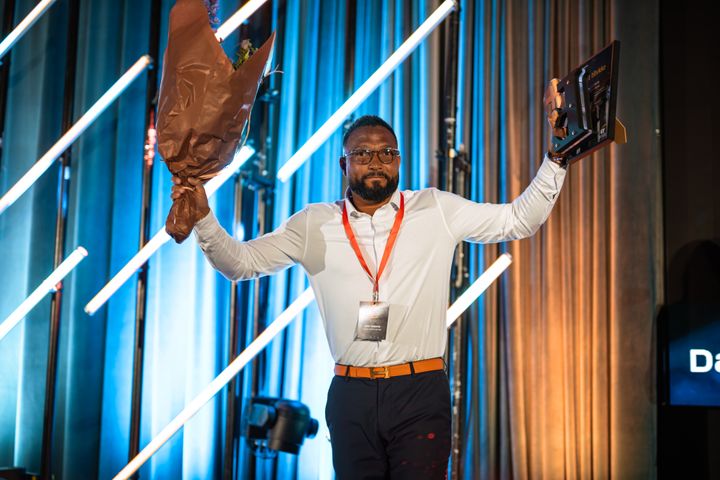 Mike Valencia vinder EY Iværksætterprisen