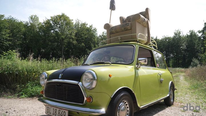 Jo flere køreture, Kasper tog i Mr. Bean-bilen, jo mere inspireret blev han til at istandsætte bilen i Mr. Beans ånd. Foto - DBA Guide