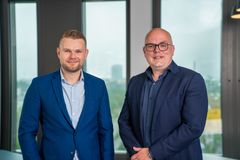 Philipp Riedel, CEO AVANTGARDE Experts, Johan Overgaauw, CEO YER Group (f.l.t.r.)/ Copyright AVANTGARDE Experts