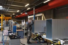 Den automatiserede og integrerede produktion er ergonomisk fordelagtig, da medarbejderne er fri for manuelle løft og efterfølgende montering af flangerne.