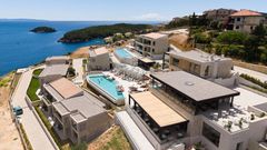 Heart Hotel Caesars i Sivota skal danne rammen om mobilfri ferie i uge 38 med Primo Tours