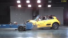 Crashtest af gul Renault 5