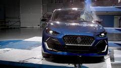 Crashtest af blå Renault Clio