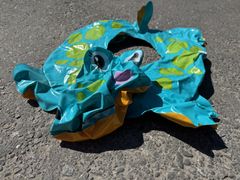 Et badedyr lavet af blød PVC skal sorteres som deponiaffald.