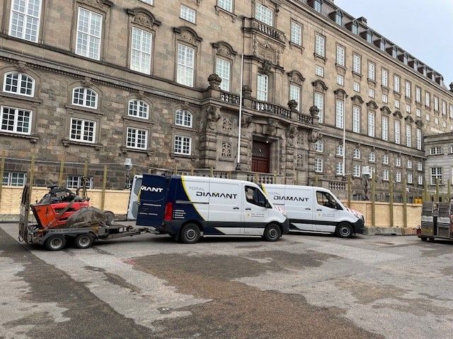 Total Diamantens arbejde ved Folketinget