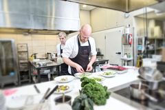 I samarbejde med blandt andet AROS og Folkeuniversitet i Aarhus byder NorthSide for første gang på tre stimulerende dage med kolonihavestemning, social dining, samtaler, yoga og lækre bobler