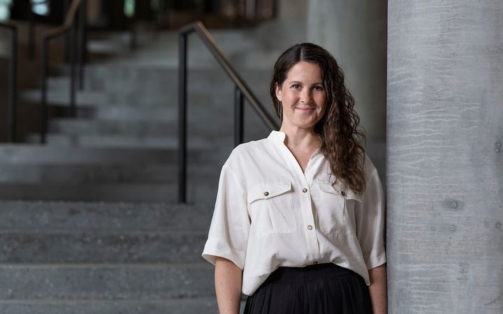 Camilla Thind Sunesen, udviklingsdirektør i Danica, peger på, at onlinelægen er et nem og tilgængelig at benytte i ferierne.