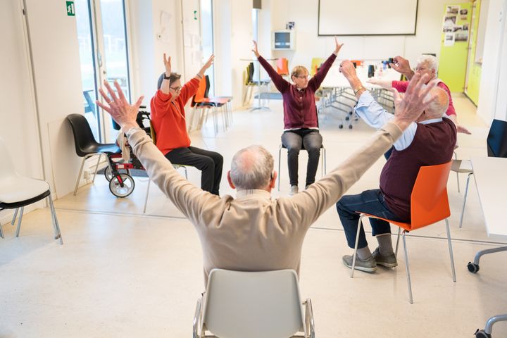 Hænderne over hovedet. I Lungeforeningen er de glade for, at der endelig kommer faste rammer og konkrete patientrettigheder for kronikere - herunder KOL-patienter.