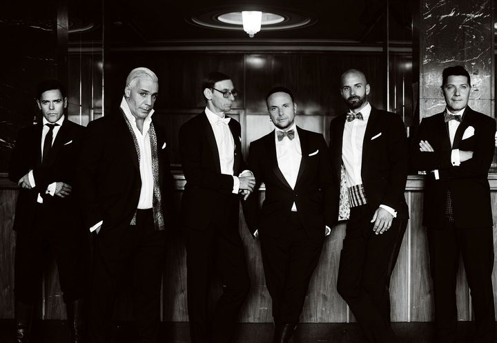 De tyske verdensstjerner fra Rammstein lukker torsdagsfesten på Tinderbox med et inferno af ild og rockmusik.