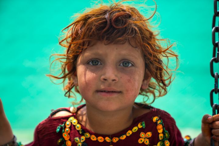 4-årige Sara kommer fra Afghanistan. Afghanistan er nummer 1 på listen over lande, hvorfra flest flygtninge har behov for genbosættelse via kvoteflygtningeprogrammet.