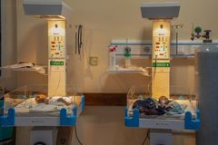Kuvøser, strålevarmere og adgang til ilt finansieret af KSrelief på Banadir Hospital sikrer, at 99 procent af de for tidligt fødte babyer nu overlever.