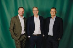 CPO Lars Ulslev Johannesen (tv), CEO Thomas Jul (mf), CFO Mikael Brandt (th)