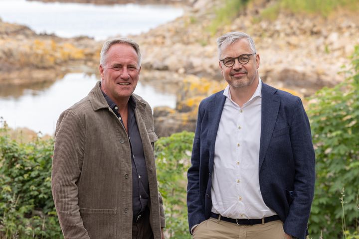 KMD melder sig ind i Dansk Industri. Lars Sandahl, DI (tv.) og Thomas Jul, KMD (th.)