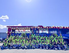 Eleverne fra skolepatruljen på Byskovskolen i Ringsted blev torsdag kåret som Årets Skolepatrulje 2025 og fik en overraskelsesfest midt i skolesdagen og paradekørsel i partybus med politieskorte. Det er Rådet for Sikker Trafik og LB Foreningen, der står bag landets skolepatruljer.