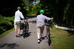 Kampagnen "Sikker på cykel - hele livet" fra Rådet for Sikker Trafik og GF Fonden vil hjælpe seniorer til at undgå uheld og ulykker på cyklen. I dag er seniorerne overrepræsenteret i de alvorlige cykelulykker.
