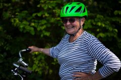 Kampagnen "Sikker på cykel - hele livet" fra Rådet for Sikker Trafik og GF Fonden vil hjælpe seniorer til at undgå uheld og ulykker på cyklen. I dag er seniorerne overrepræsenteret i de alvorlige cykelulykker.