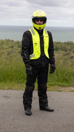 Airbagveste, som på et splitsekundt puster sig op i en ulykke, kan reducere den G-påvirkning, motorcyklisten bliver udsat for.